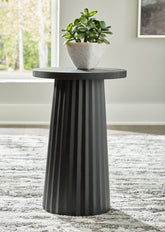 Orleans Furniture - Ashley Furniture - Ceilby Accent Table - Accent Table / Black - A4000603