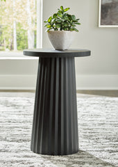 Orleans Furniture - Ashley Furniture - Ceilby Accent Table - Accent Table / Black - A4000603