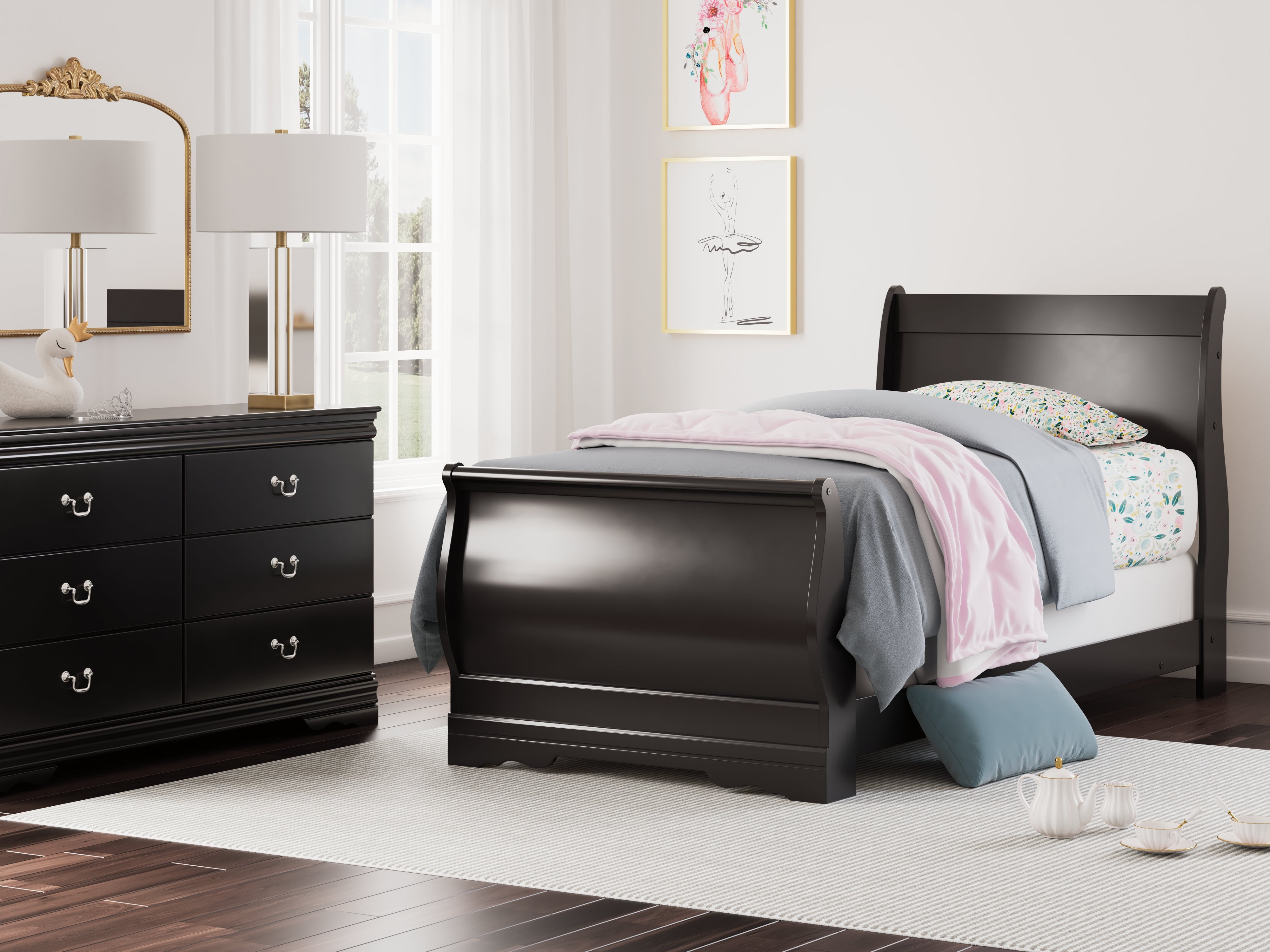 Orleans Furniture - Ashley Furniture - Huey Vineyard Bedroom - Full Sleigh Bed / Black - B128B9