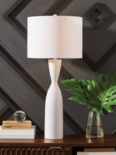 Orleans Furniture - Ashley Furniture - Davinford Lighting - Poly Table Lamp (1/CN) / White - L236004