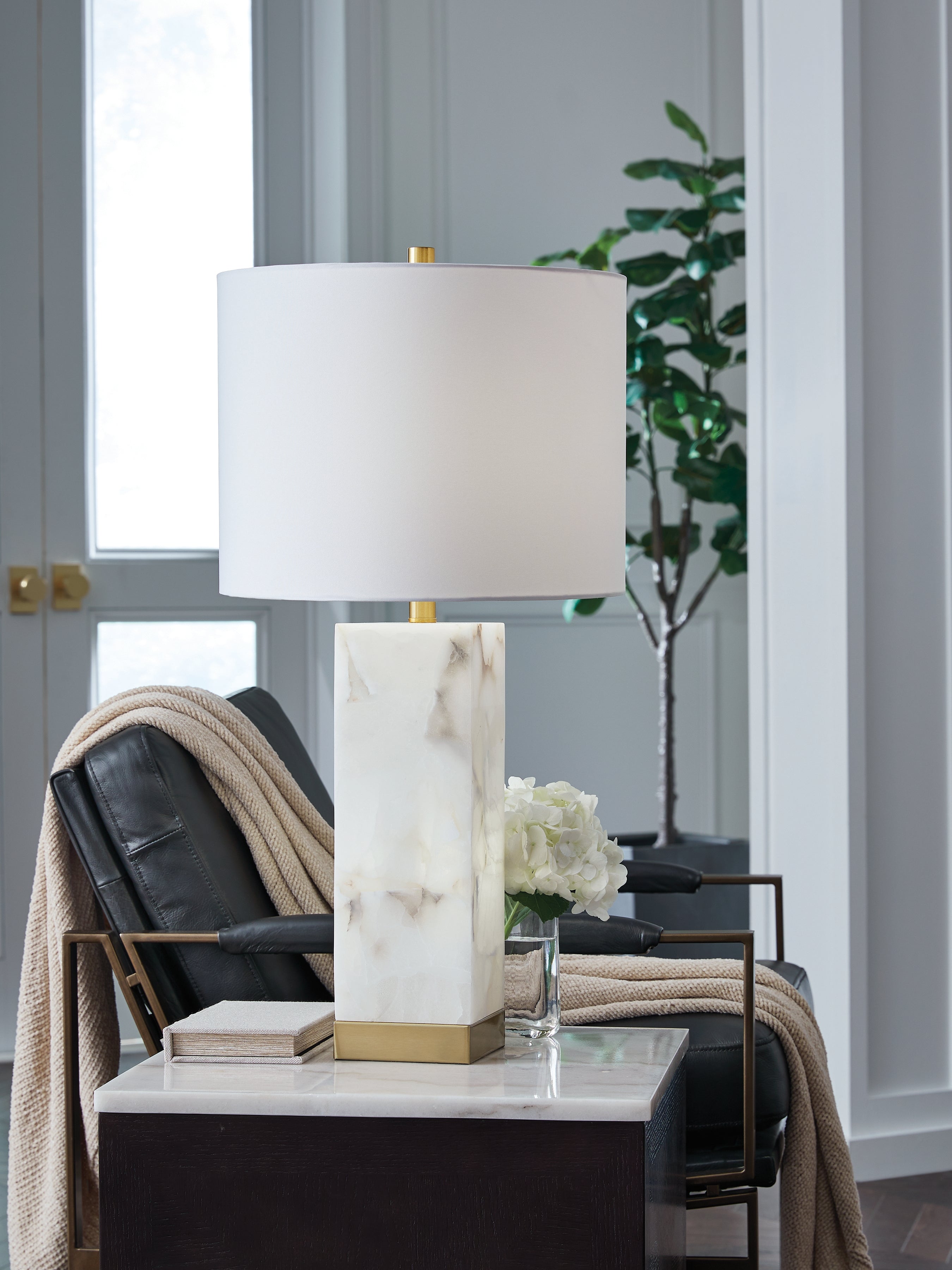 Orleans Furniture - Ashley Furniture - Linderfield Lighting - Alabaster Table Lamp (1/CN) / White/Gold Finish - L429094