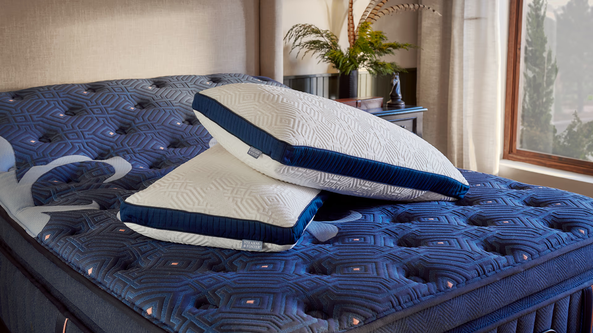 2022 S&F Down Blend & Latex Pillow - Queen