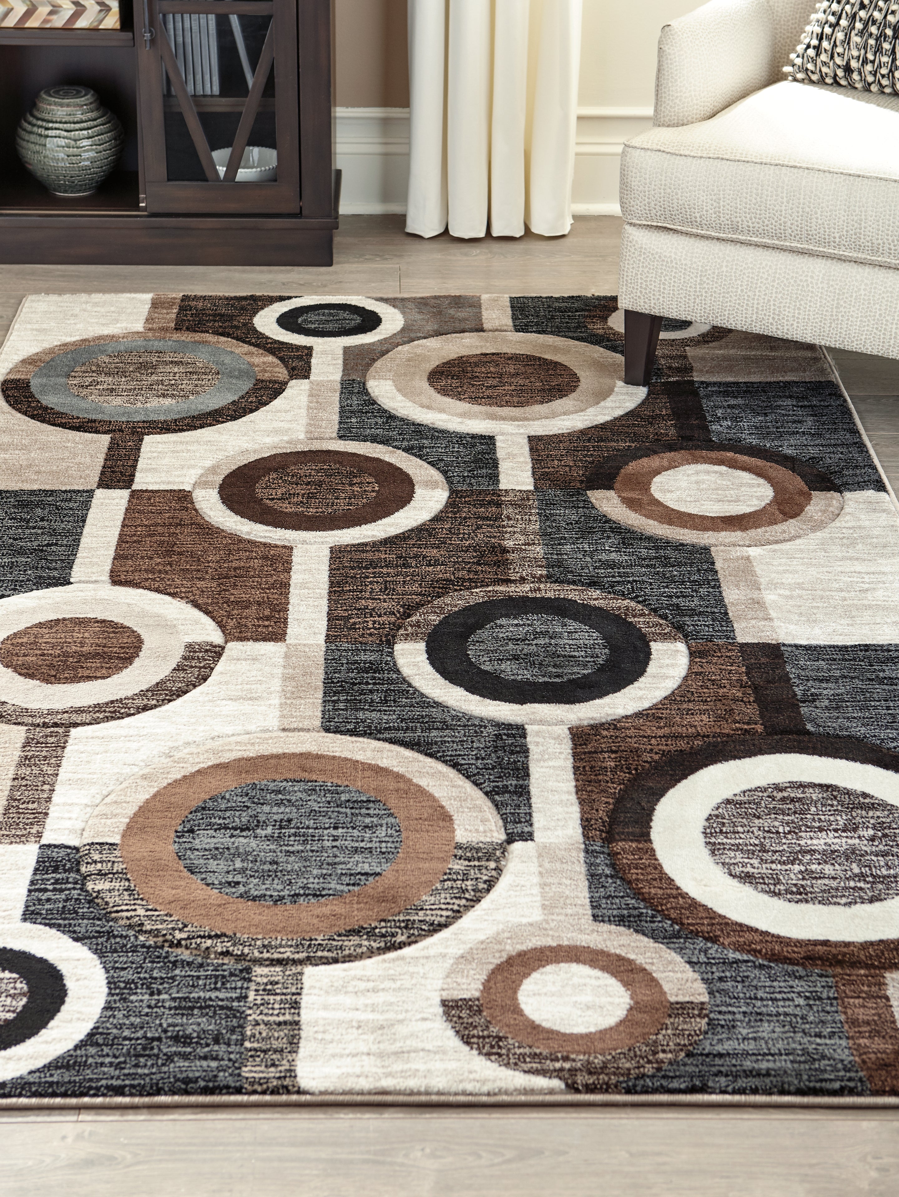 Orleans Furniture - Ashley Furniture - Guintte Rug - 5' x 6'7" Rug / Multi - R403972