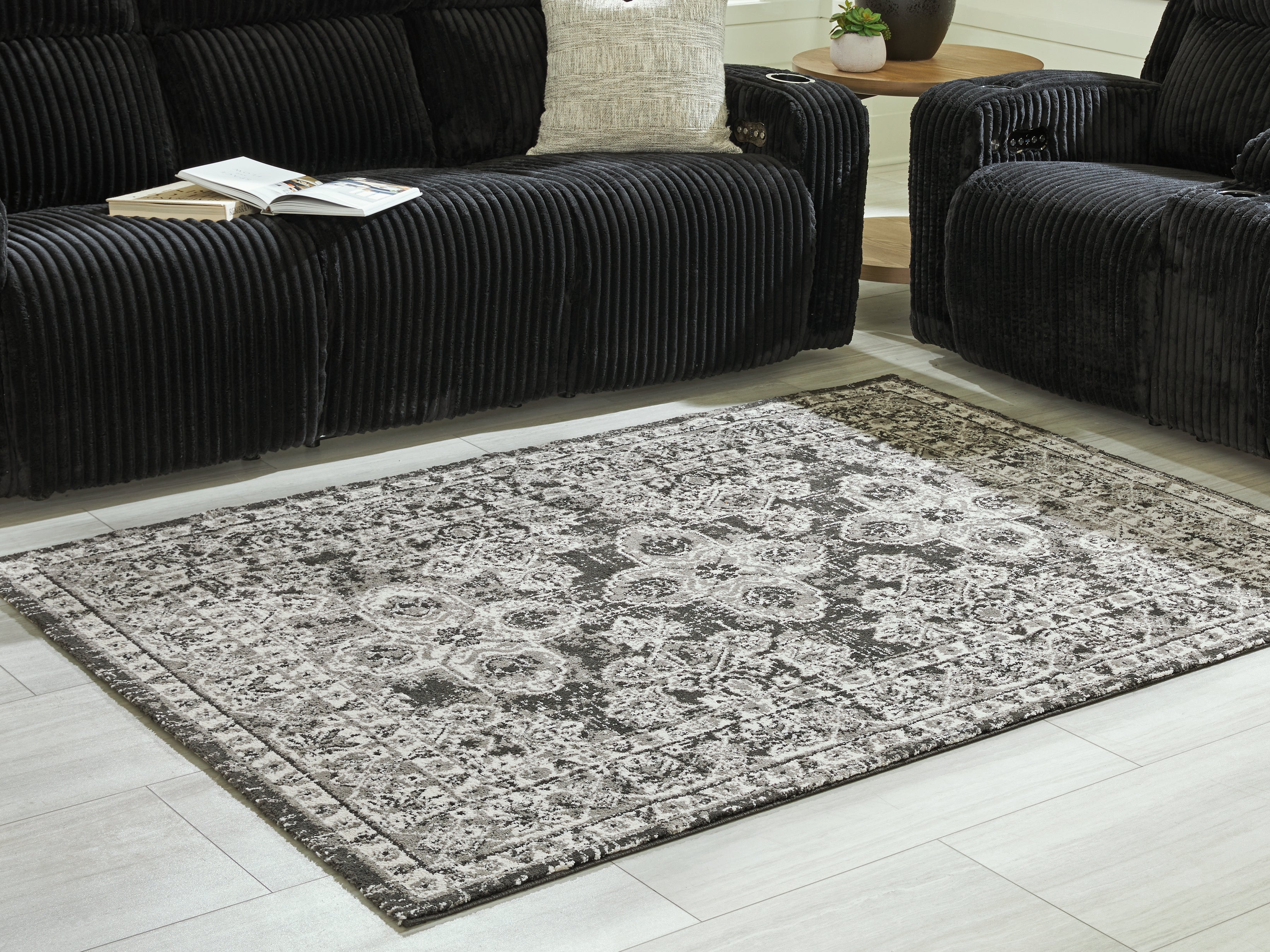 Orleans Furniture - Ashley Furniture - Glennisman Rug - Large Rug / Black/Gray/Ivory - R407271