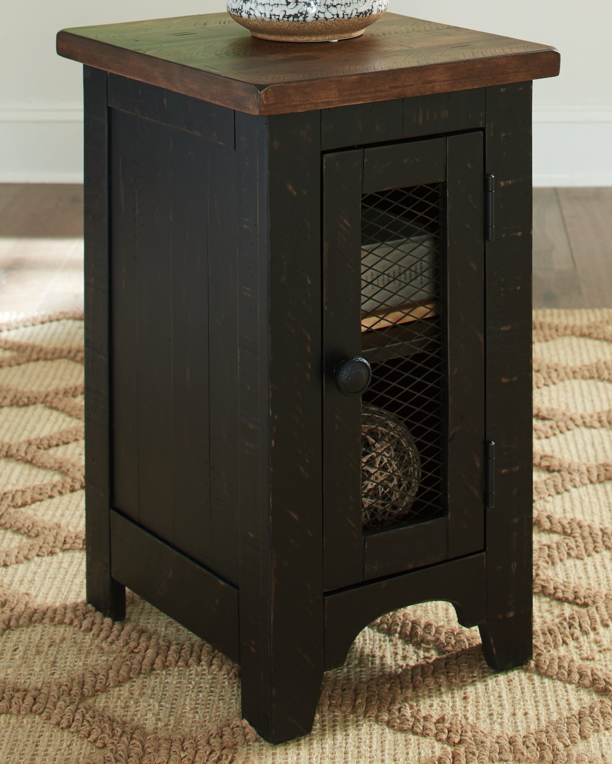 Orleans Furniture - Ashley Furniture - Valebeck Chairside End Table - Chair Side End Table / Black/Brown - T468-7