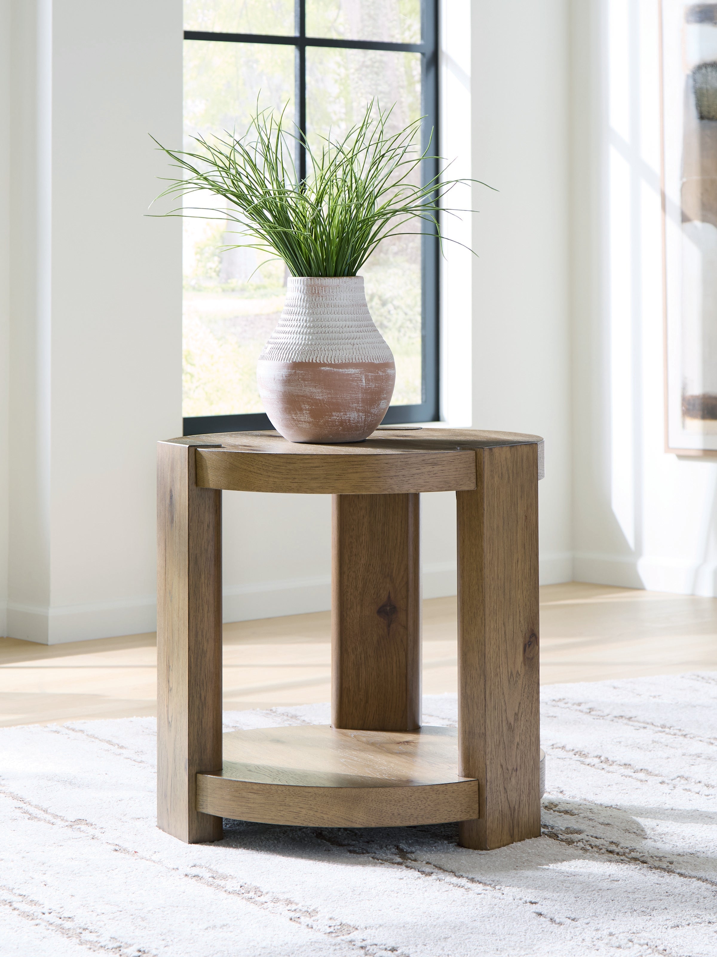 Orleans Furniture - Ashley Furniture - Flangren End Table - Round End Table - T553-6