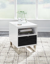 Orleans Furniture - Ashley Furniture - Gardoni Chairside End Table - Chair Side End Table / White/Black - T756-7