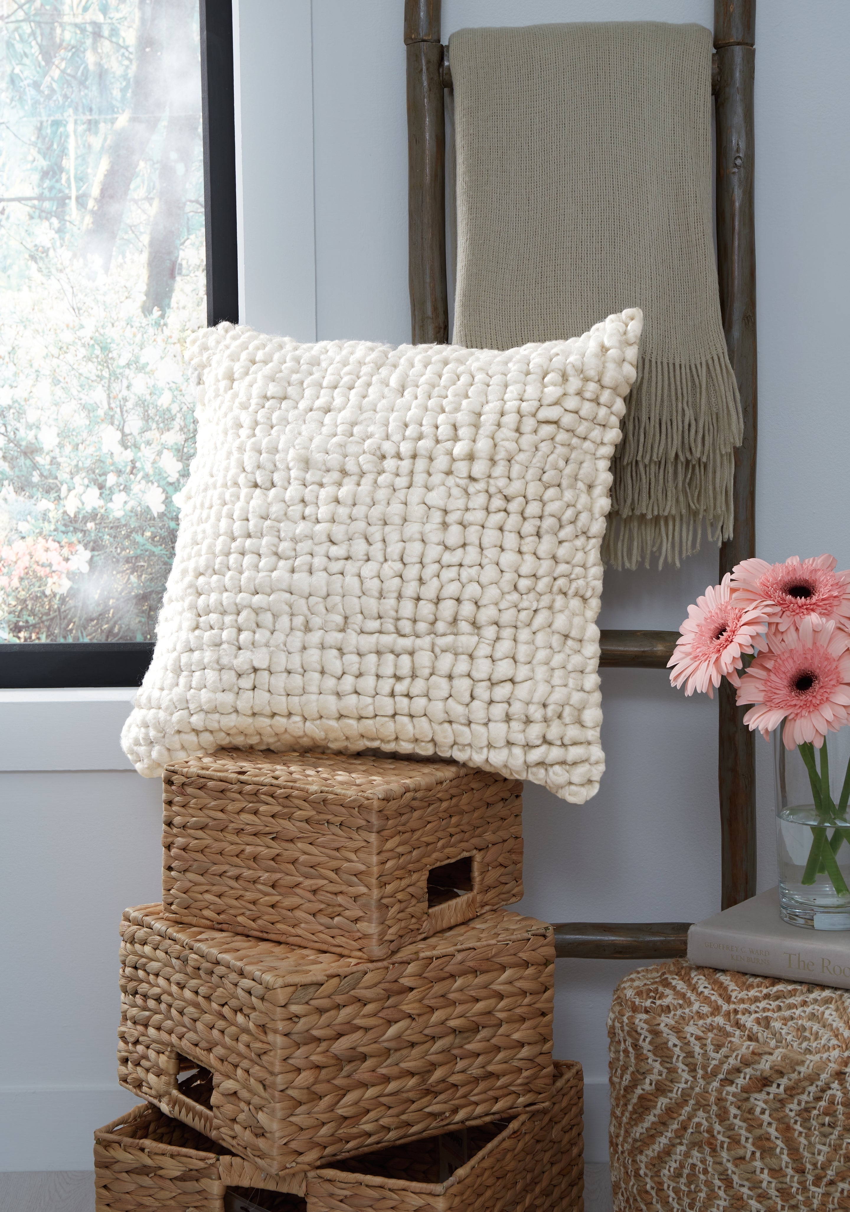 Orleans Furniture - Ashley Furniture - Aavie Pillows - Pillow / Ivory - A1000956P