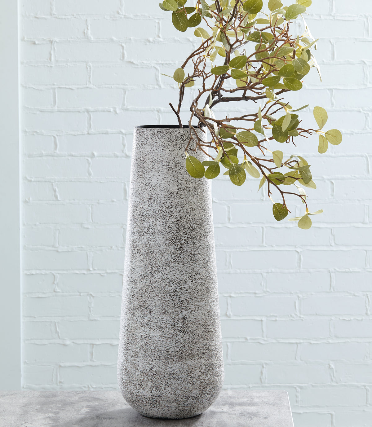 Orleans Furniture - Ashley Furniture - Fynn Vase - Vase / Antique White - A2000517
