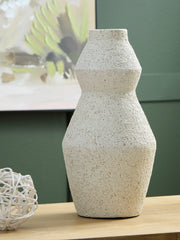 Orleans Furniture - Ashley Furniture - Dawthorne Vase - Vase / Cream - A2000850
