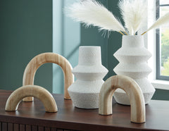 Orleans Furniture - Ashley Furniture - Maddwarth Accessory Set (Set of 5) - Accessory Set (5/CN) / White/Natural Brown - A2C00214