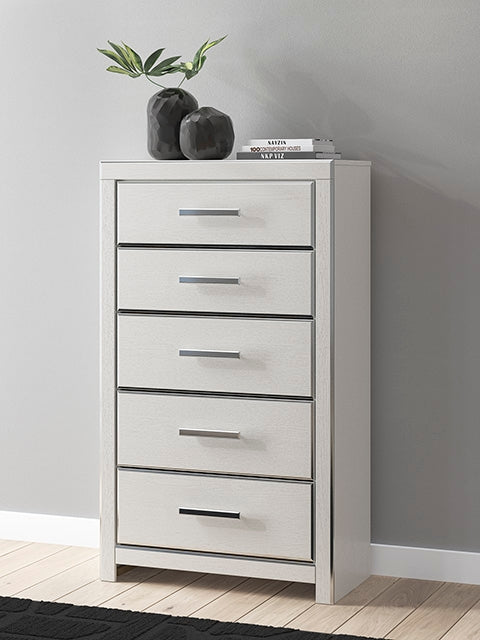 Orleans Furniture - Ashley Furniture - Zuraleus Bedroom - Five Drawer Chest / White - PCB3381-46
