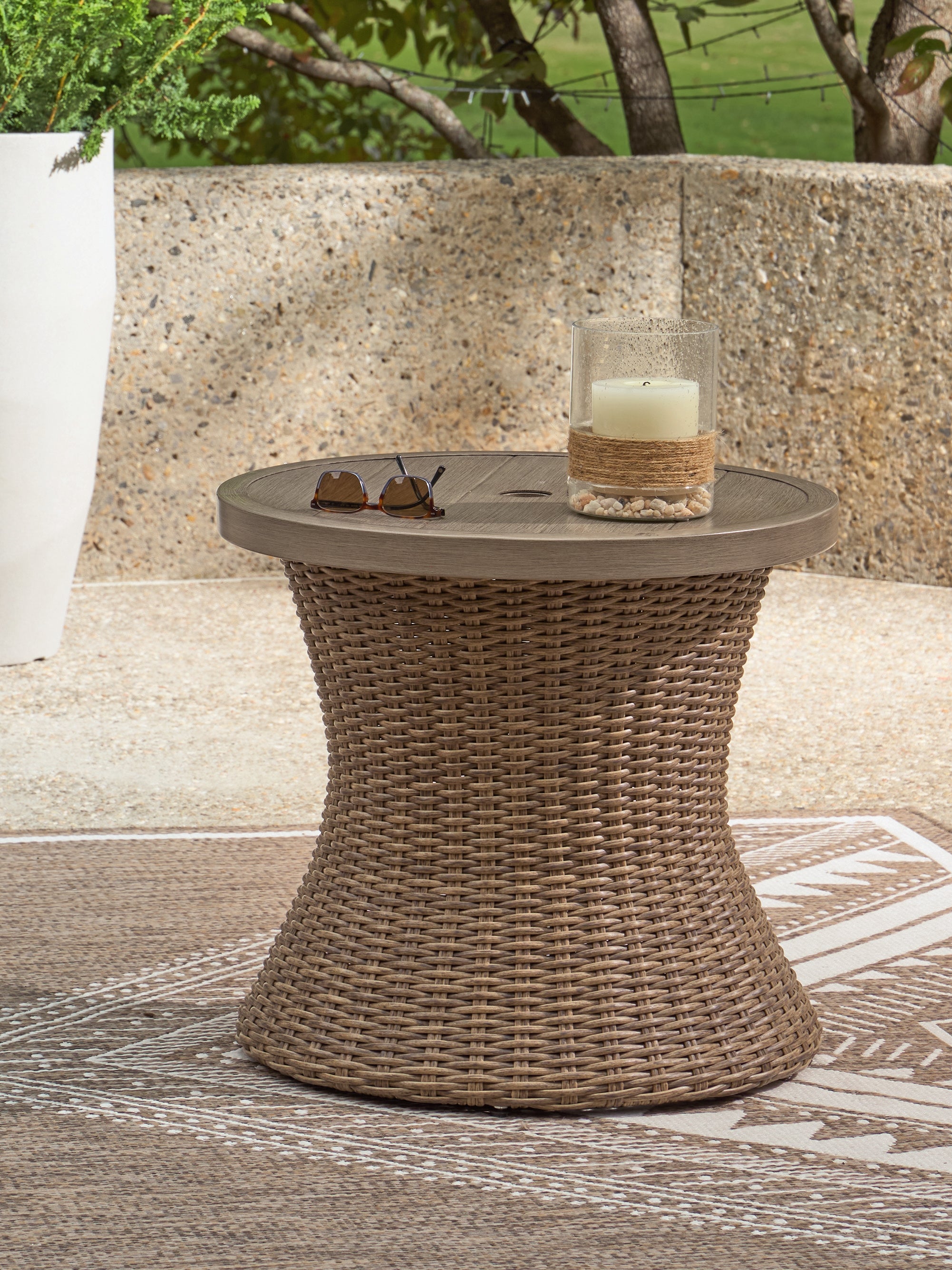 Orleans Furniture - Ashley Furniture - Laguna Heights Outdoor - Round End Table w/UMB OPT / Beige - PCP790-706