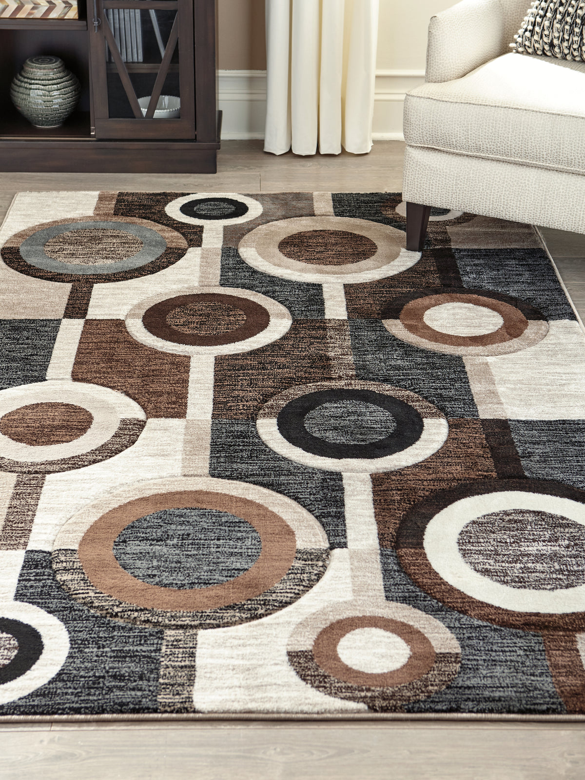 Orleans Furniture - Ashley Furniture - Guintte Rug - 5' x 6'7" Rug / Multi - R403972