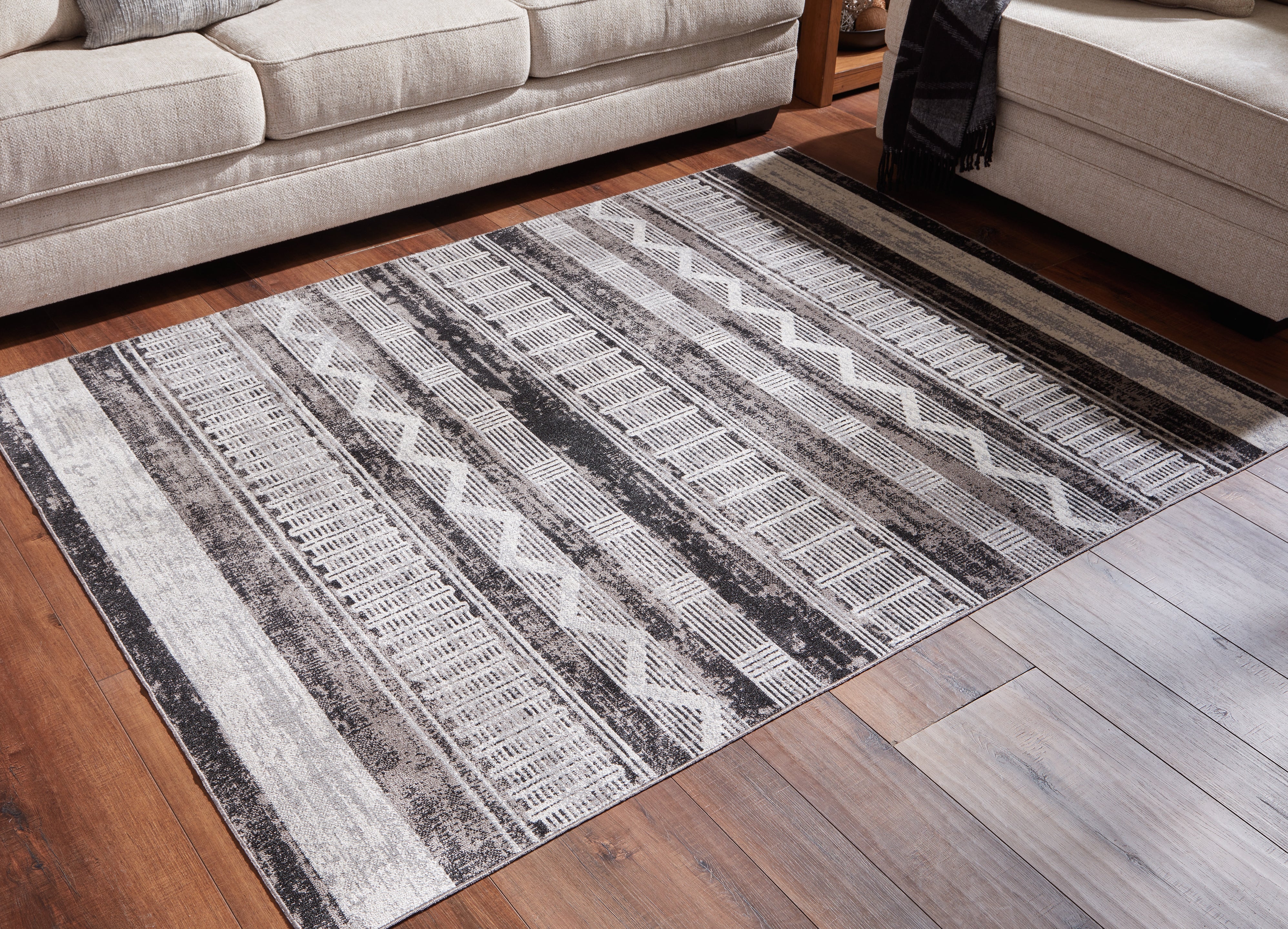 Orleans Furniture - Ashley Furniture - Henchester Rug - 5' x 7' Washable Rug / Multi - R405992
