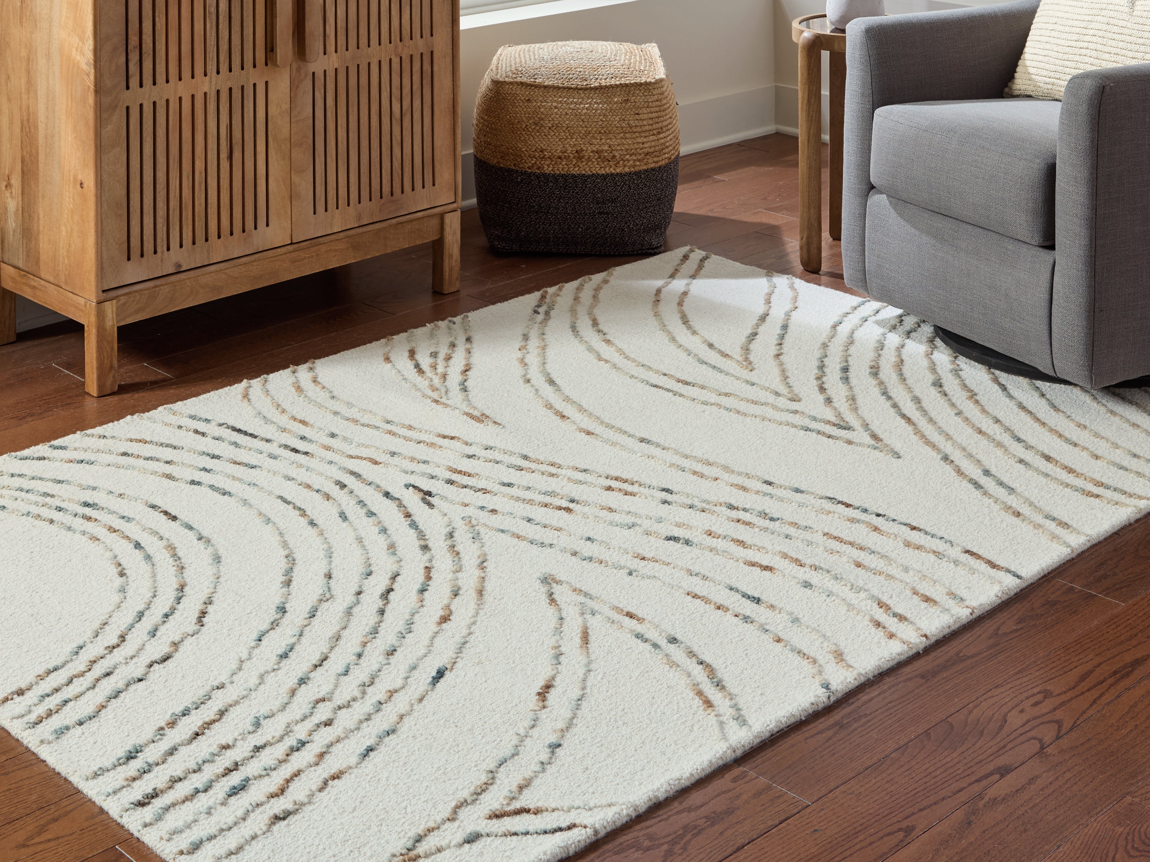 Orleans Furniture - Ashley Furniture - Deenbury Rug - 5' x 7' Area Rug / Ivory/Green/Brown - R407862