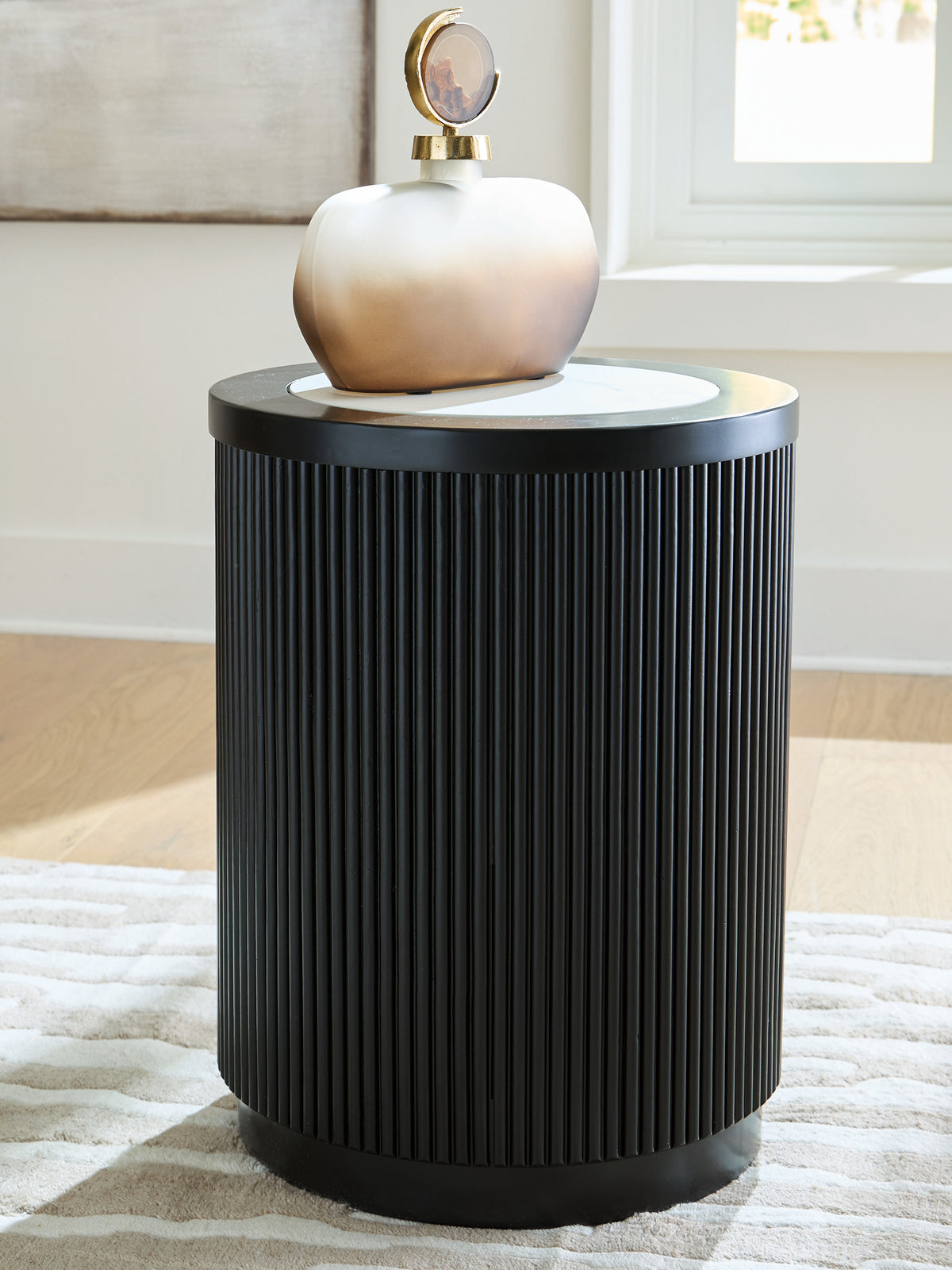 Orleans Furniture - Ashley Furniture - Grayman End Table - Round End Table - T650-6